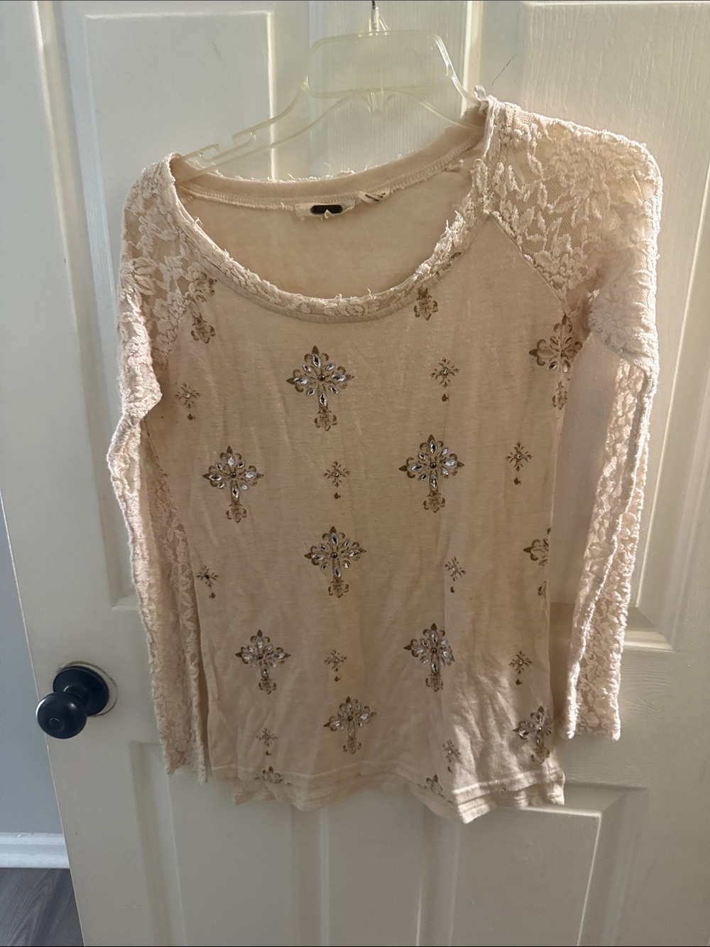 Miss Me Cream Lace-Sleeve Embellished Long Sleeve Tee